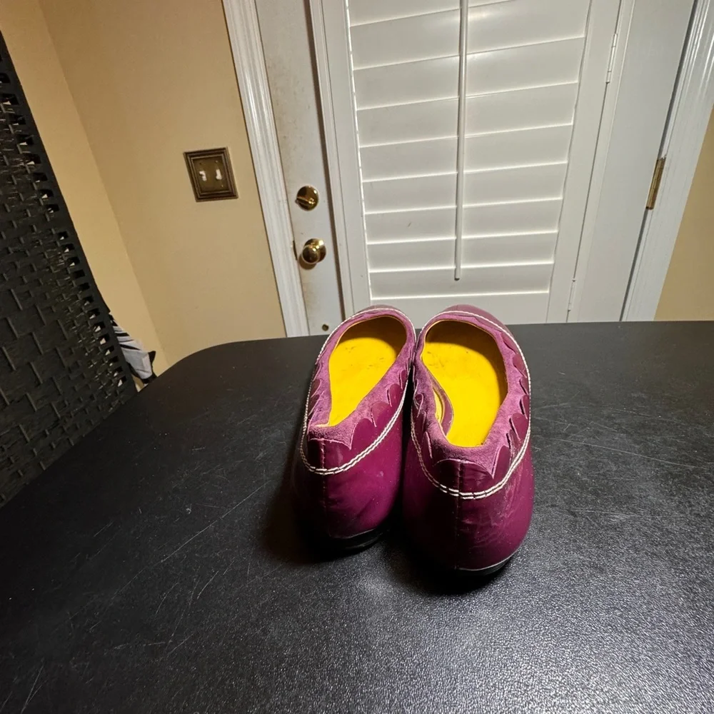 Boden EU 38 scalloped purple ballet flats